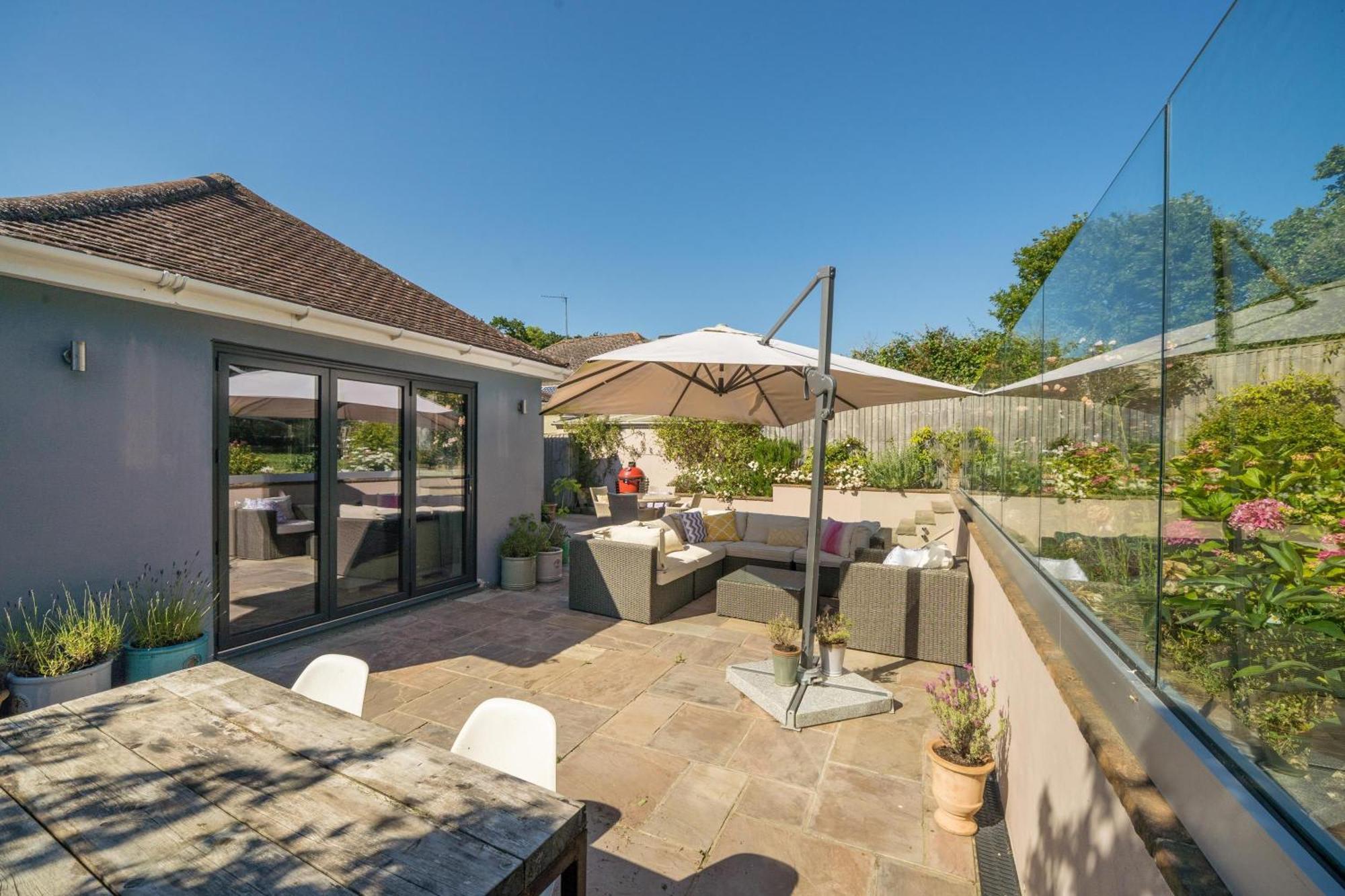 The Brackens Villa Seaview Exterior photo